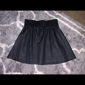 trendy black skirt